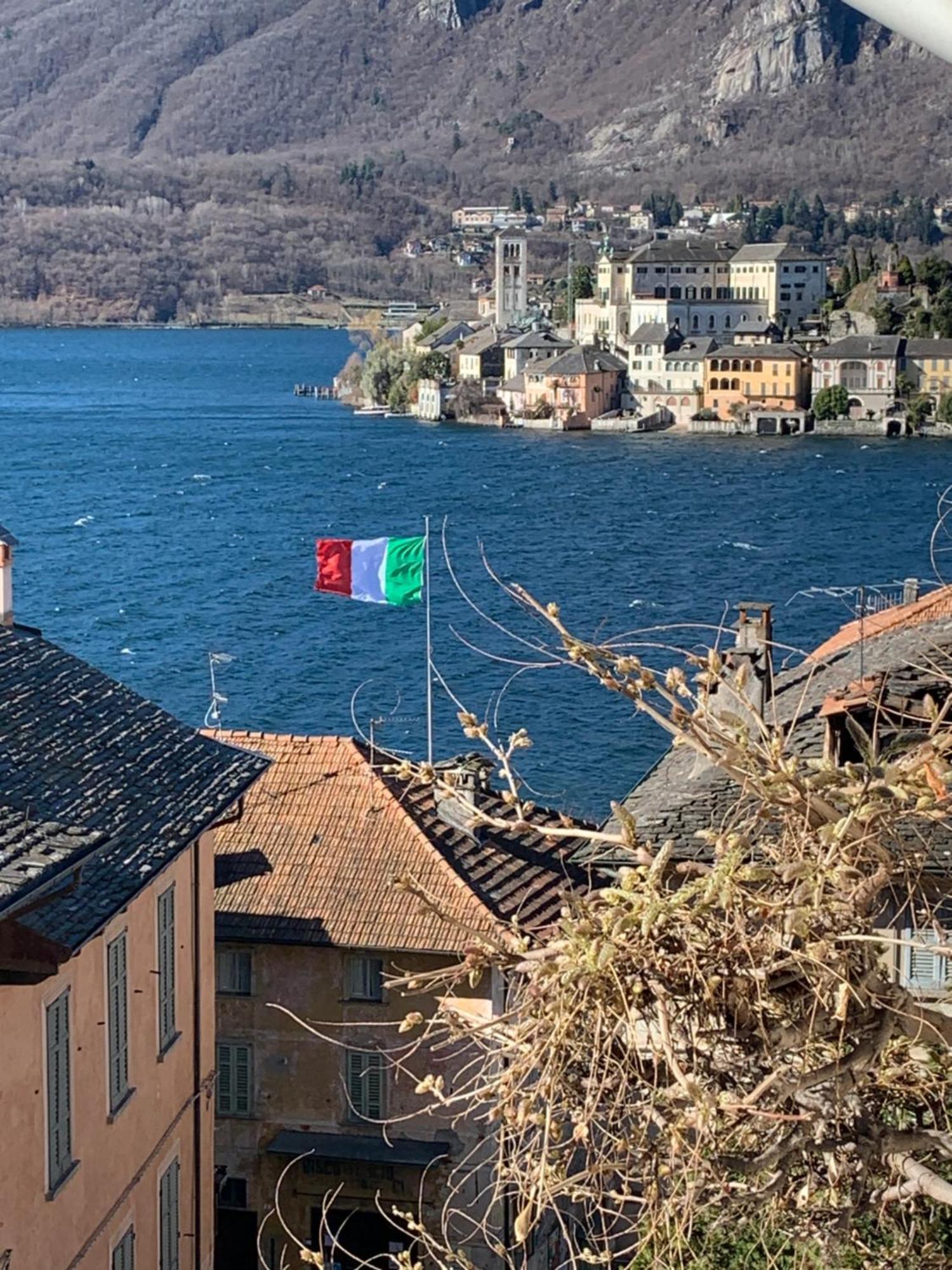 -Ortaflats- Appartamenti Imbarcadero & Palazzotto Orta San Giulio Eksteriør bilde