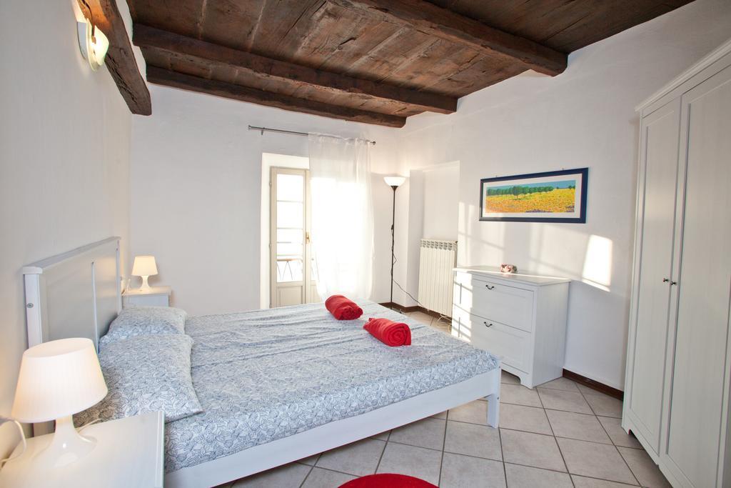 -Ortaflats- Appartamenti Imbarcadero & Palazzotto Orta San Giulio Rom bilde